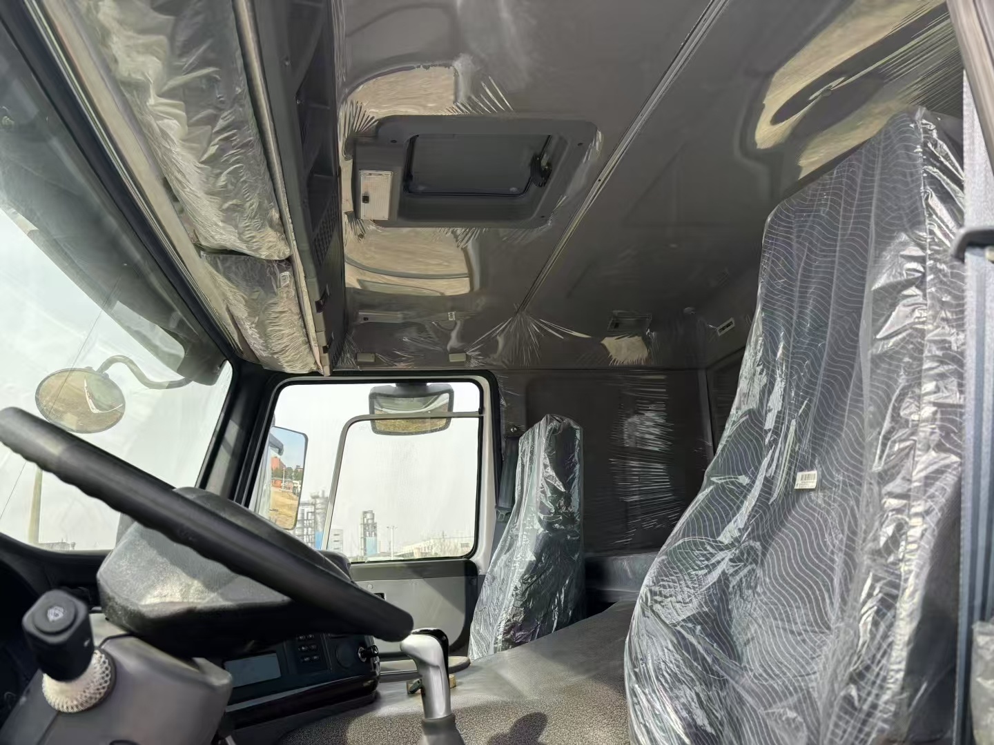 Chasis de camión HOWO 6×4 usado, 375 CV – Motor diésel WD615.47 | Eje doble HC16 | Euro II