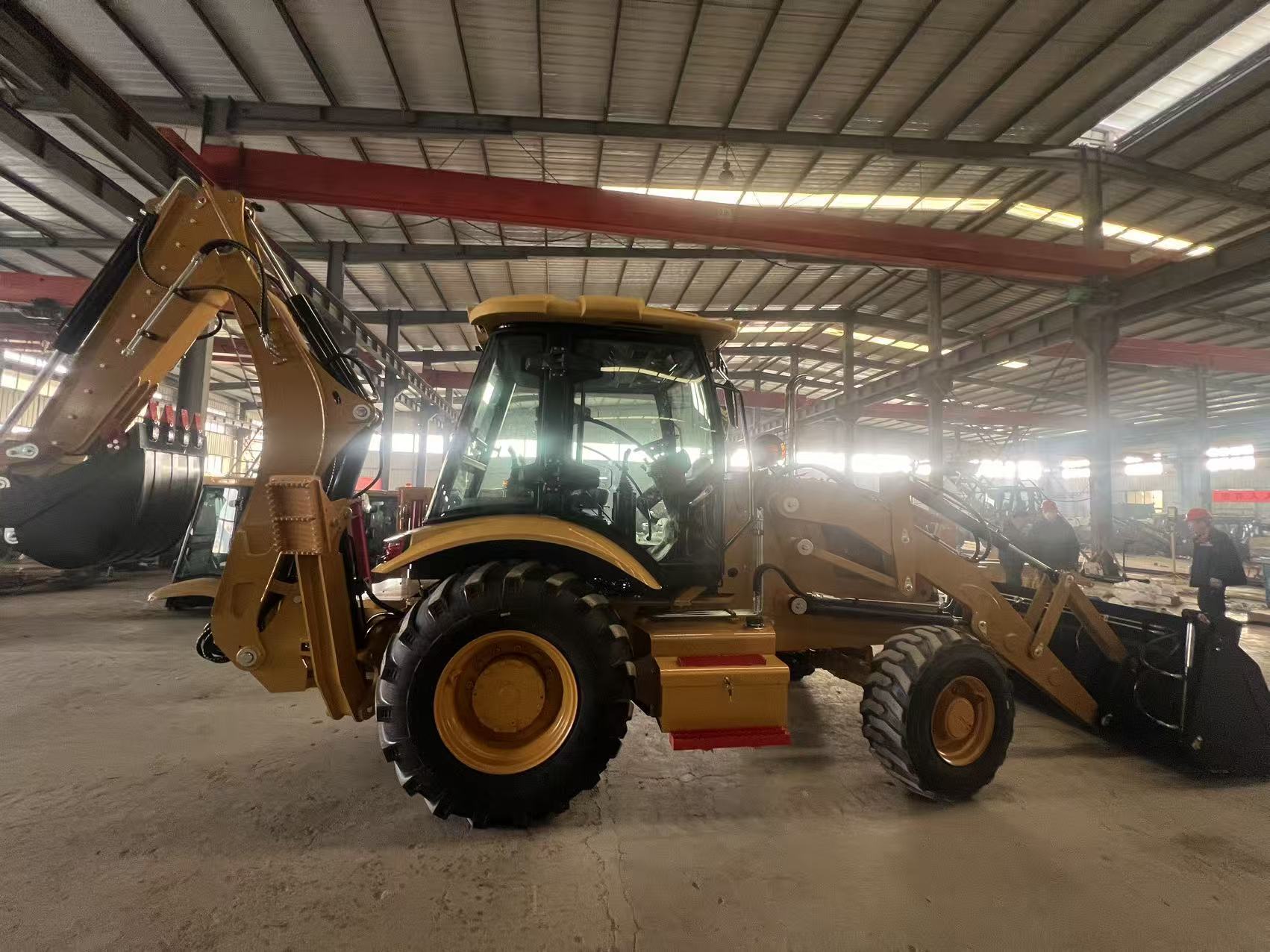 YUYAN 366T Retroexcavadora con pala cargadora | 7600 kg | Cuchara cargadora de 1,35 m³ | Retroexcavadora de 0,3 m³ | Personalizable OEM/ODM