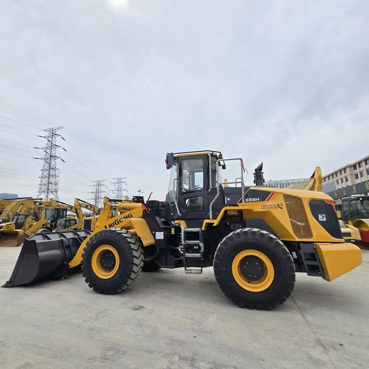 Cargadora de ruedas Liugong 856H usada en venta | Cargadora de 5 toneladas | Potente motor Cummins/Weichai | En excelente estado