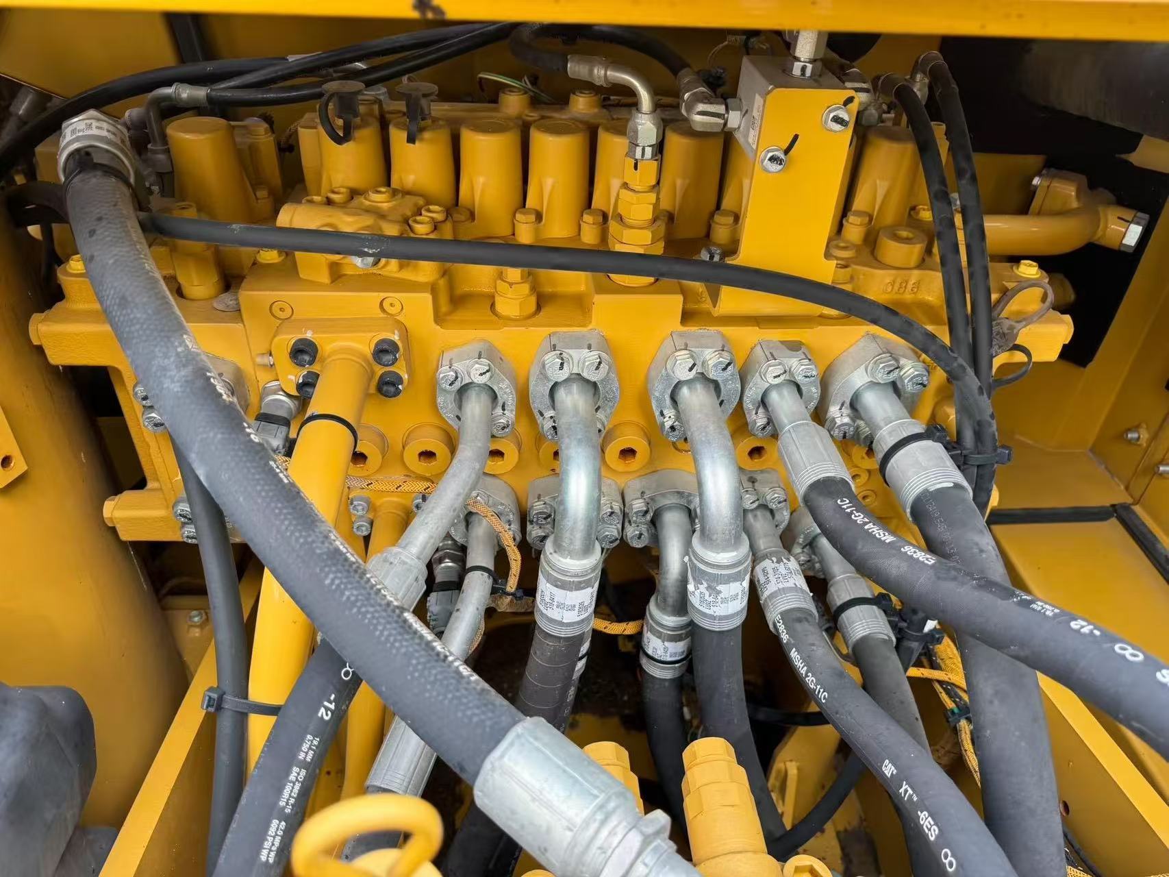 Excavadora CAT 323 de próxima generación, modelo 2022, usada en venta | Excavadora de 23 toneladas de Caterpillar | Motor CAT C7.1 de alta eficiencia energética | Alto rendimiento