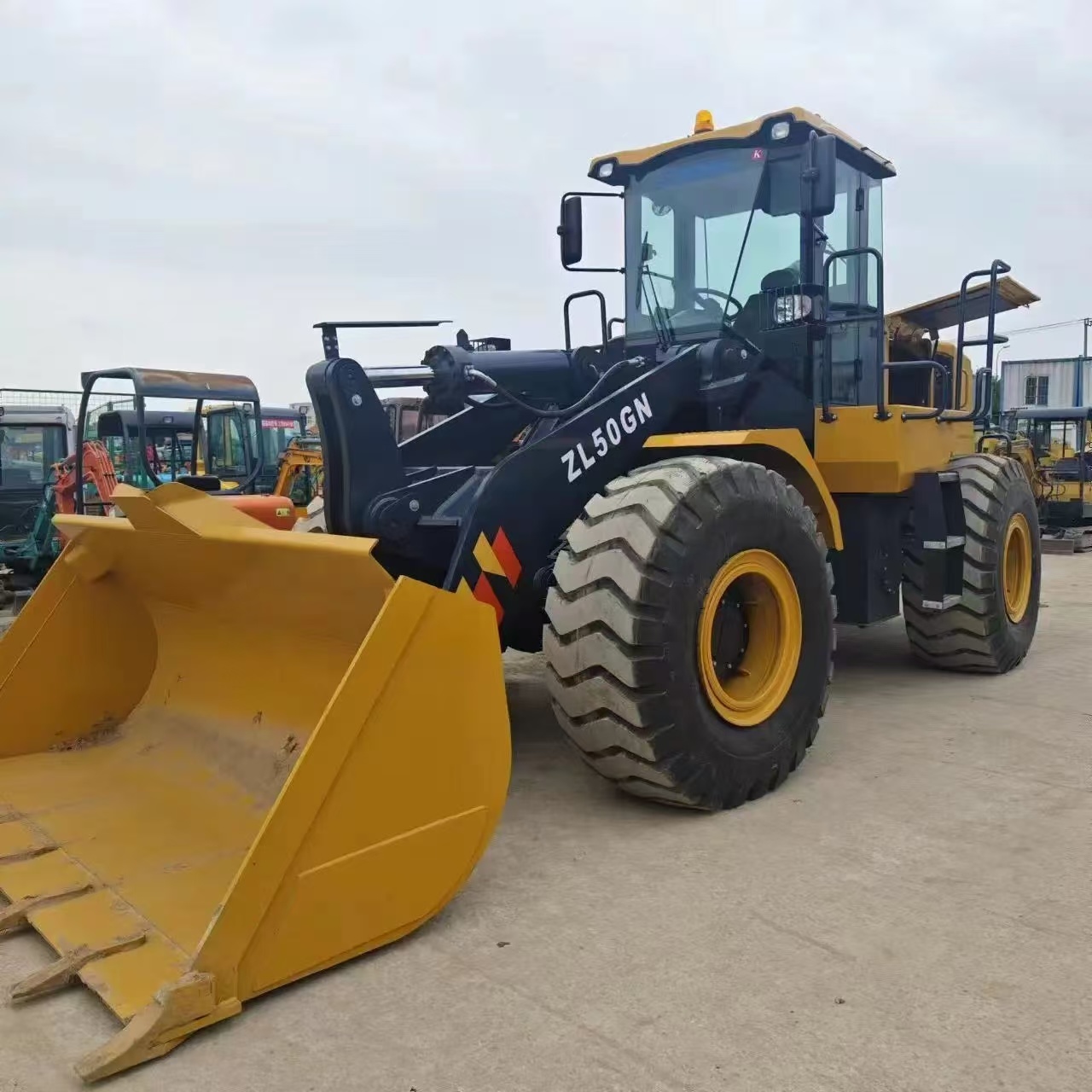 Cargadora de ruedas XCMG 50 usada en venta | Cargadora ZL50 | Motor potente | Rendimiento para trabajos pesados | Lista para trabajar
